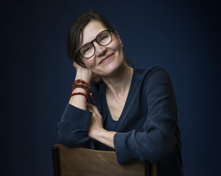 Cobi van Baars over 'Vacht!' bij Klooster Sint-Agatha - Atlas Contact