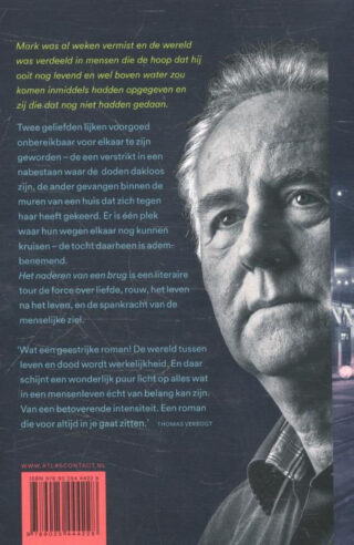 Het naderen van een brug - achterkant